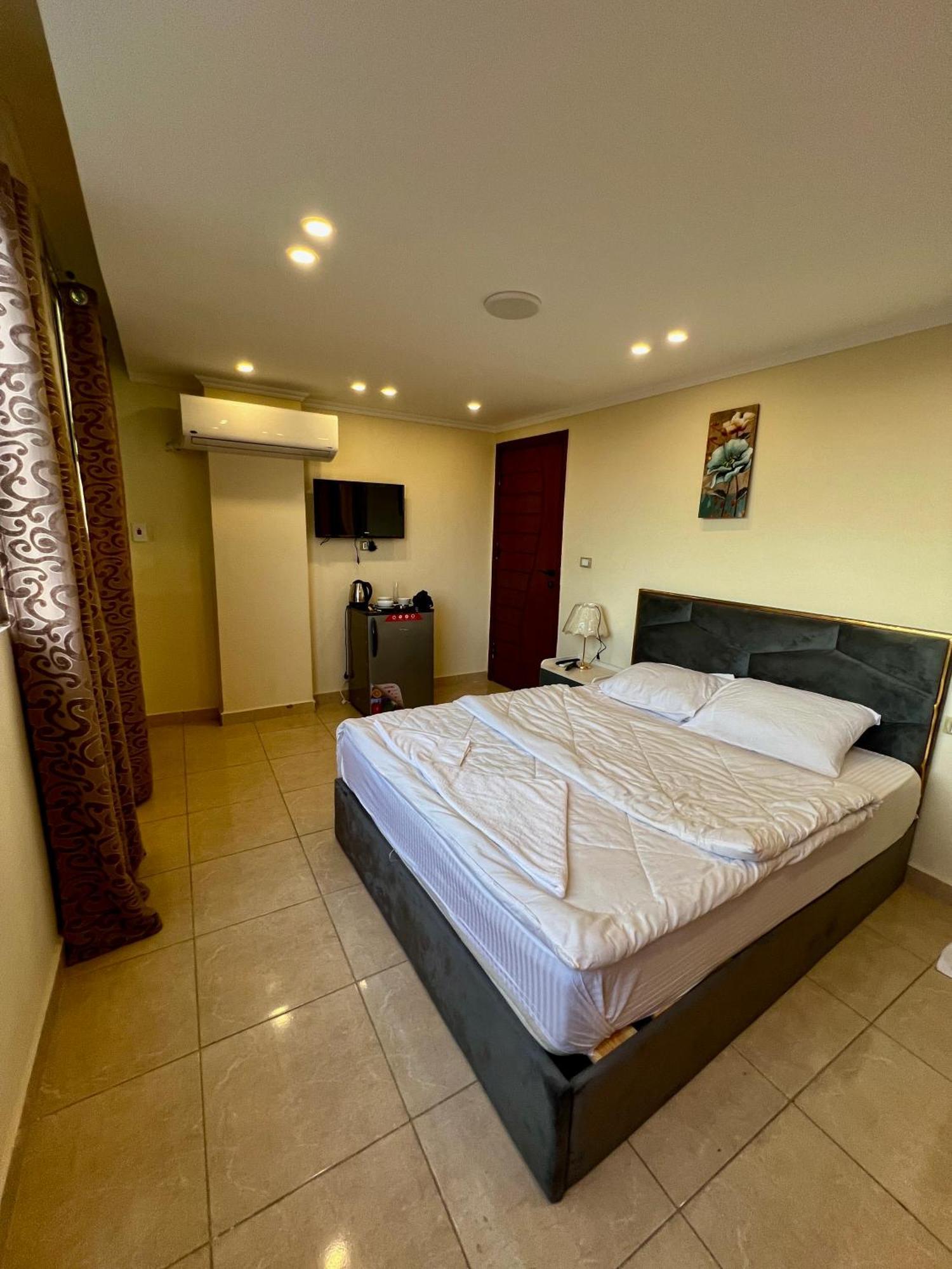 Pyramids Pride Inn Kafret el-Gabal Buitenkant foto